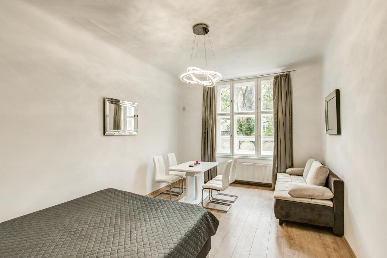 Cozy And Classy Apartment In The Old Town Praga Exterior foto