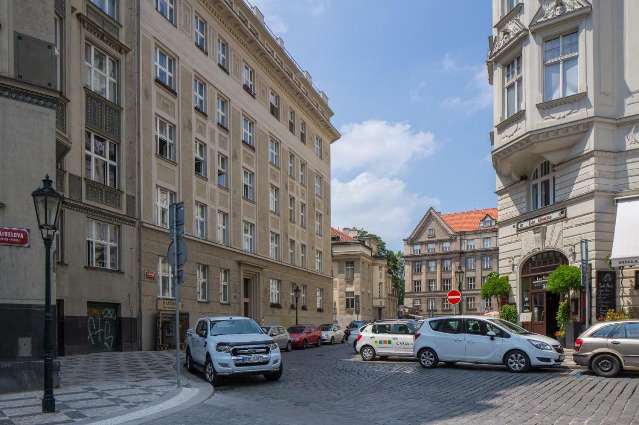 Cozy And Classy Apartment In The Old Town Praga Exterior foto